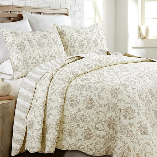 Scalloped Vintage Floral 3-Piece Medallion Toile Ivory Cream Khaki Cotton King Quilt Bedding Set