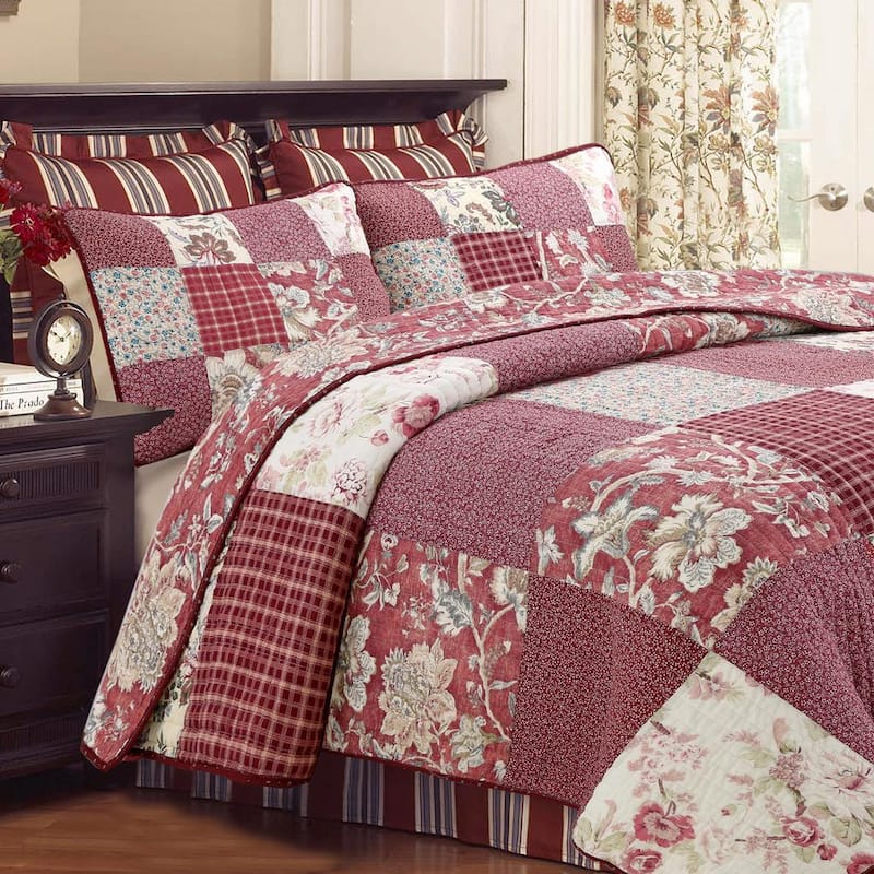 Romantic Red Rose Plaid Floral Garden 3-Piece Patchwork Cotton Queen Quilt Bedding Set