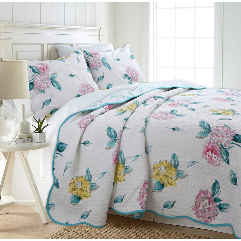 Floral Hydrangea Blossom Garden Leaf 3-Piece Pink Yellow White Shabby Chic Chintz Cotton Queen Quilt Bedding Set