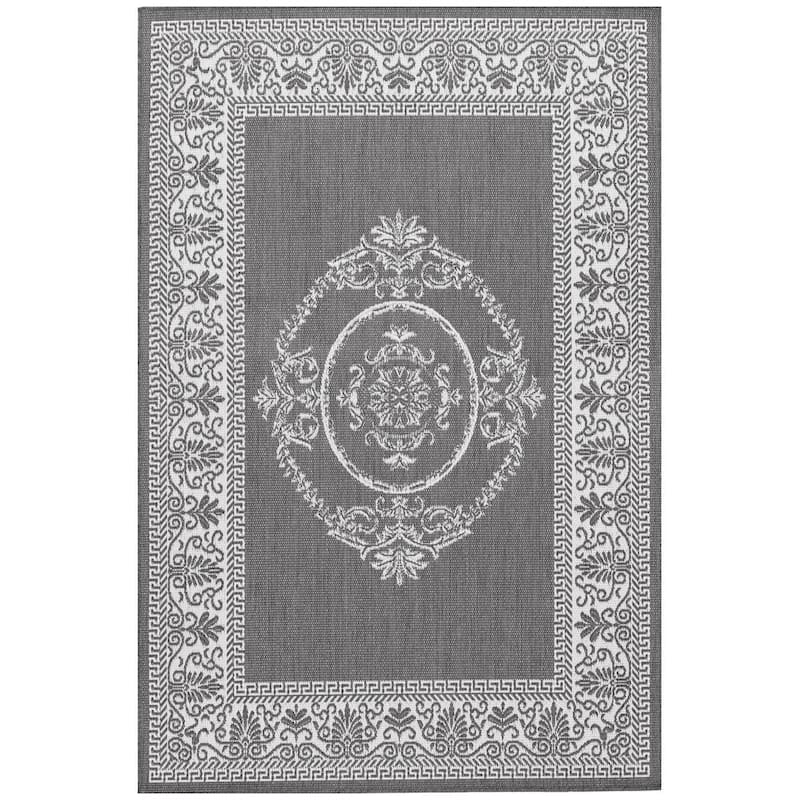 Recife Antique Medallion Grey-White 4 ft. x 5 ft. Indoor/Outdoor Area Rug